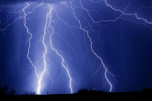 Синоптики объявили в Алтайском крае штормовое предупреждение